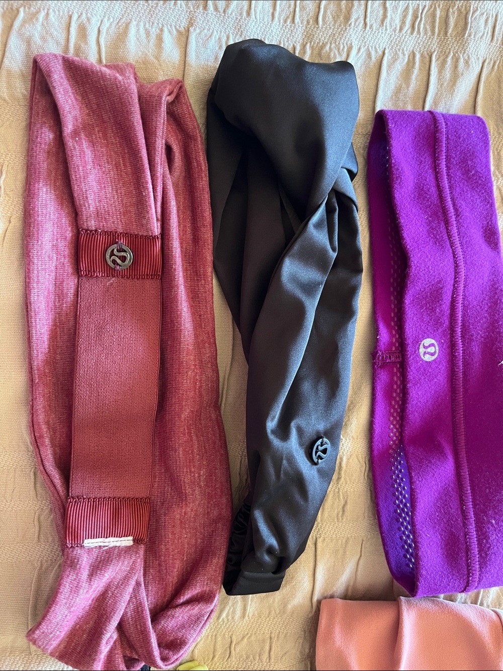 Lululemon head bands 7 pieces - Picture 2 of 4